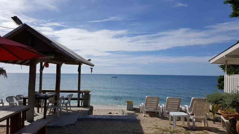 Amity Beach Resort Maret Ngoại thất bức ảnh