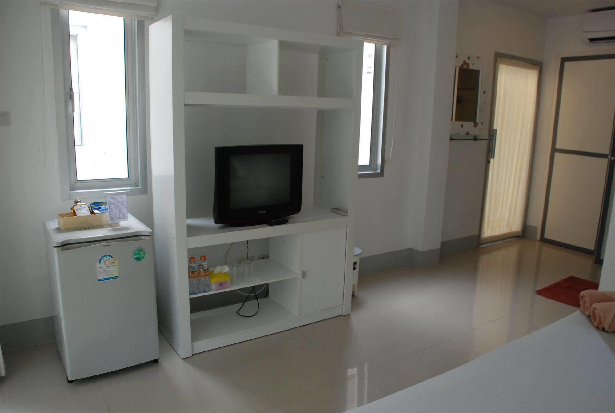 Amity Beach Resort Maret Ngoại thất bức ảnh