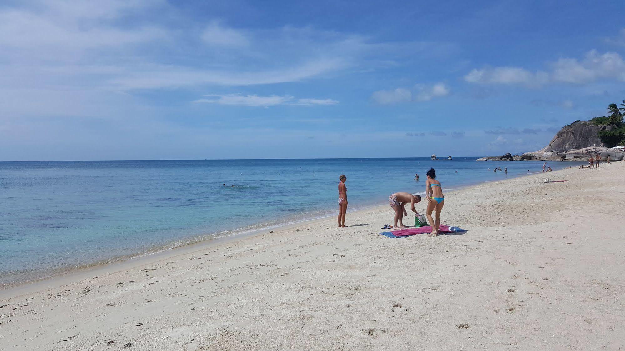 Amity Beach Resort Maret Ngoại thất bức ảnh