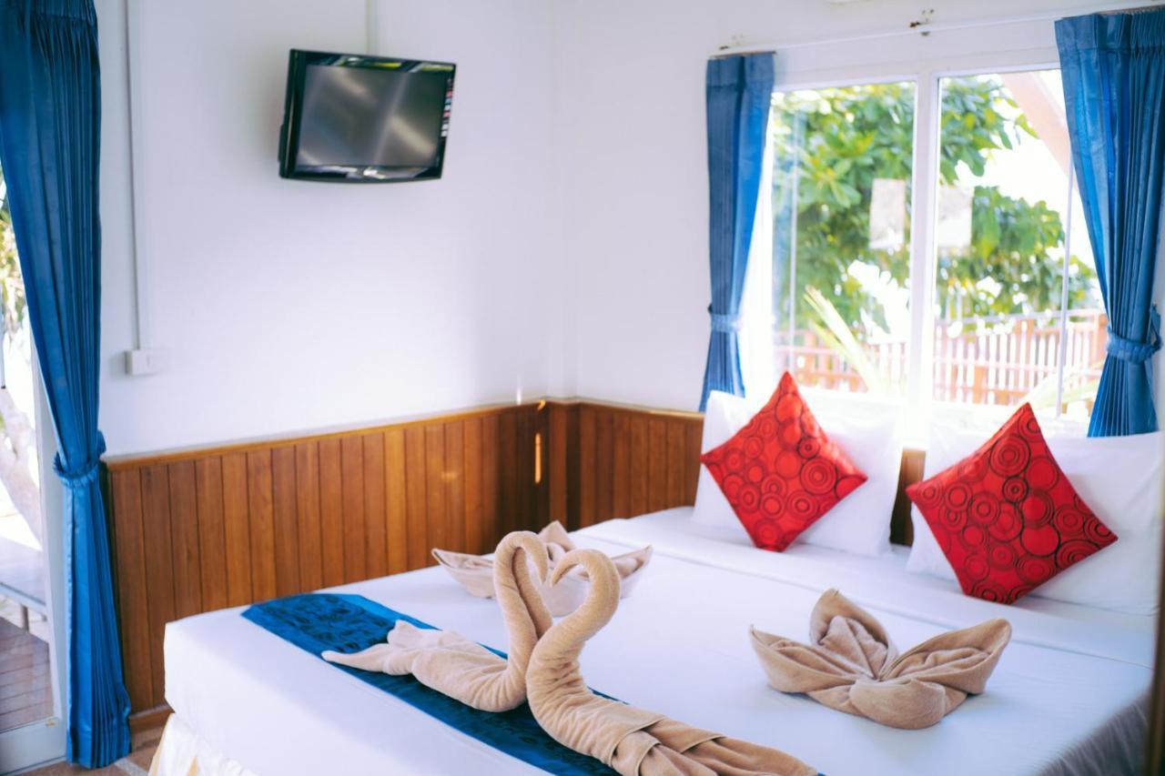 Amity Beach Resort Maret Ngoại thất bức ảnh