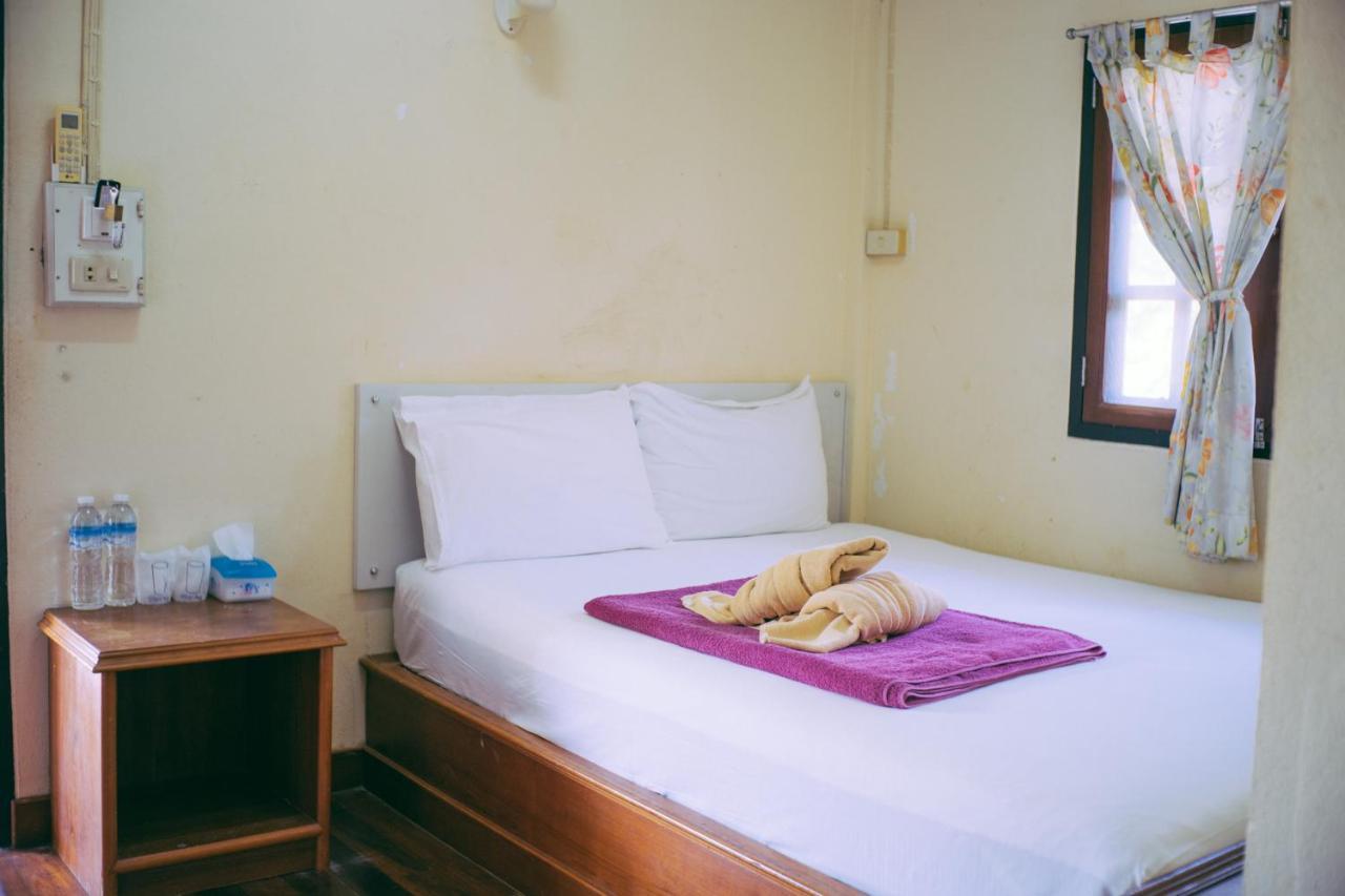 Amity Beach Resort Maret Ngoại thất bức ảnh
