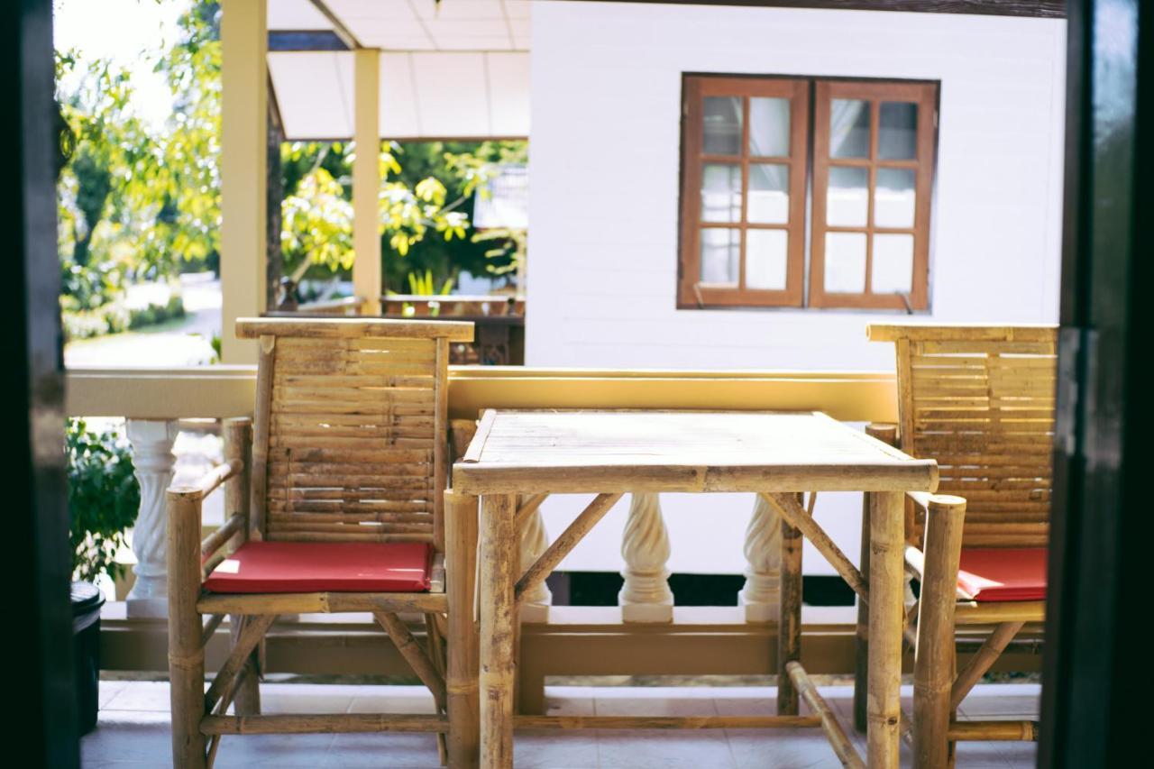 Amity Beach Resort Maret Ngoại thất bức ảnh